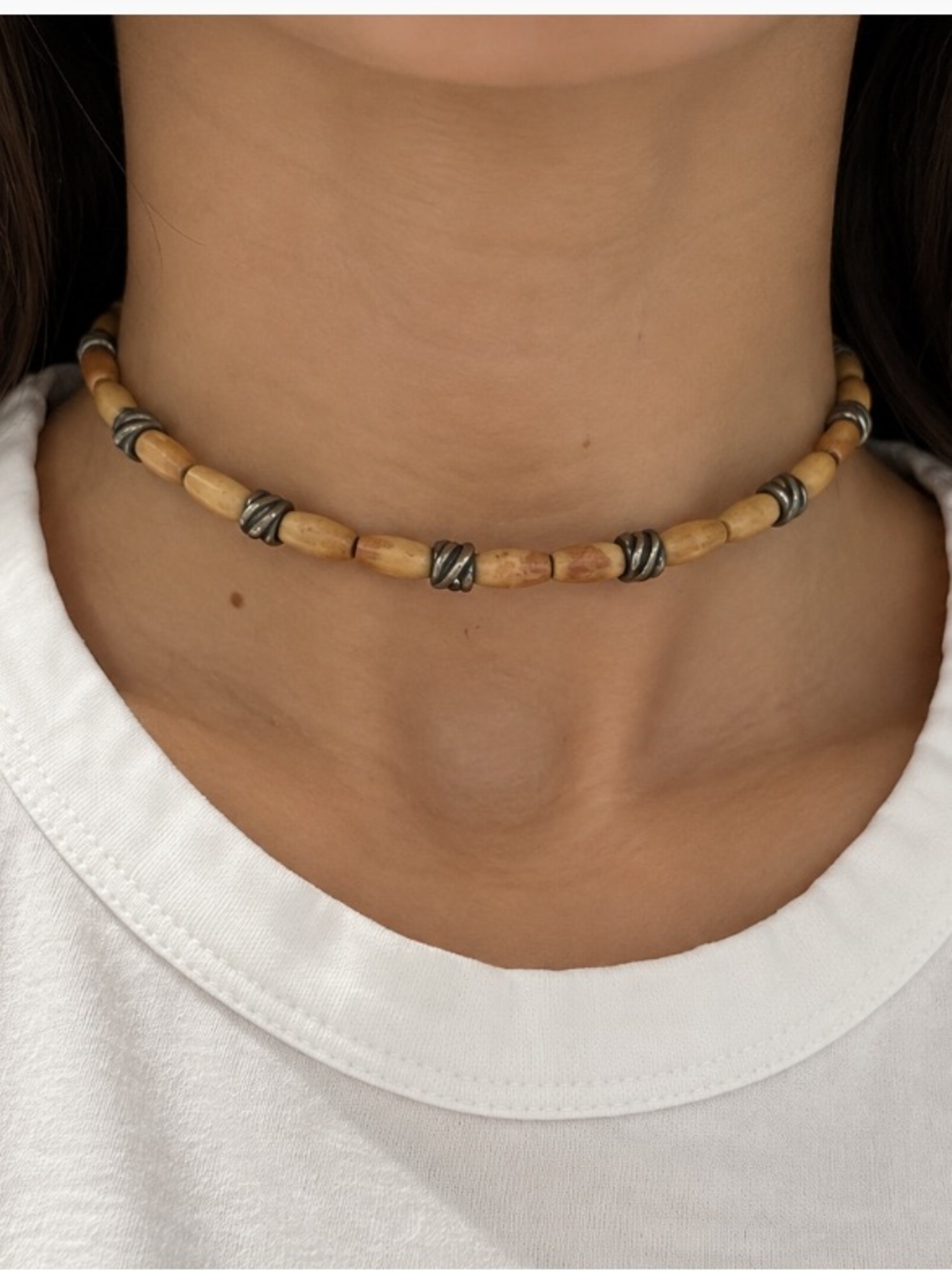 Vintage-Style Wooden Beaded Choker Necklace